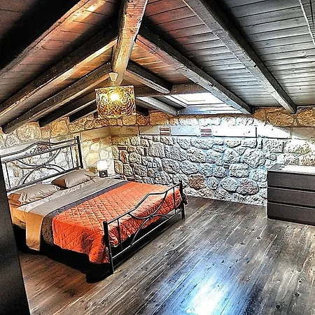 Zachariou Stone Villas Psakoudia