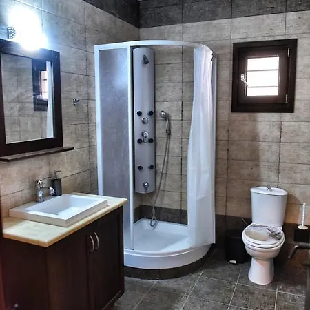 Zachariou Stone Villas Psakoudia